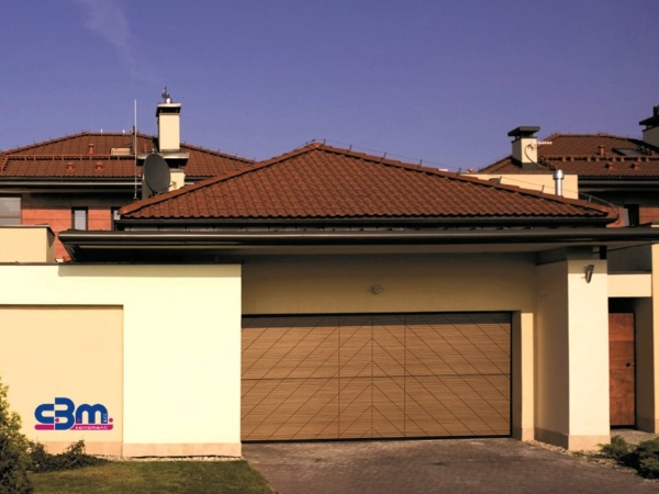 portoni-per-garage-basculanti-o-sezionali-chiasso